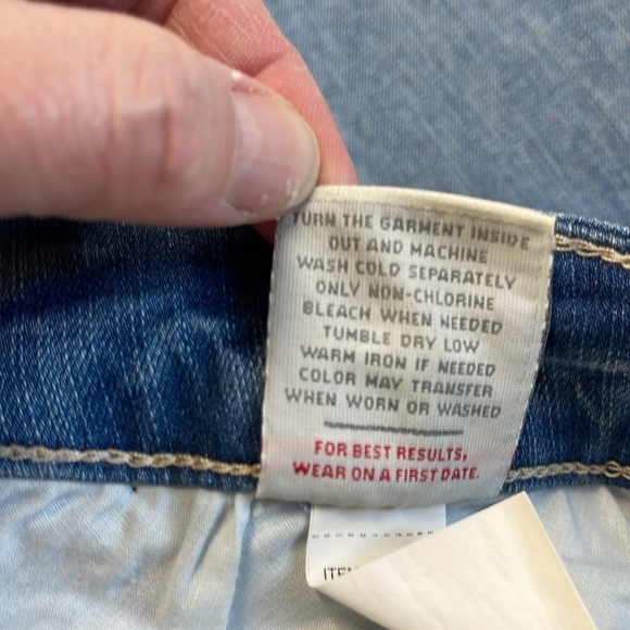 Torrid NWT Classic Verona Destructed Ankle Skinny Jeans Size 24 - Picture 7 of 11